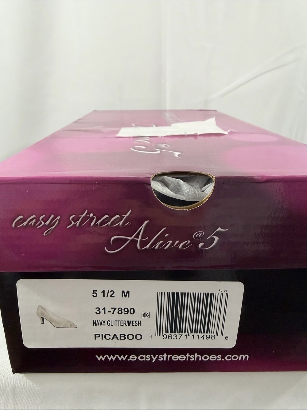 NWT easy street Women’s Size 5.5 Navy Blue Sparkly Mesh Heels - Picture 7 of 8